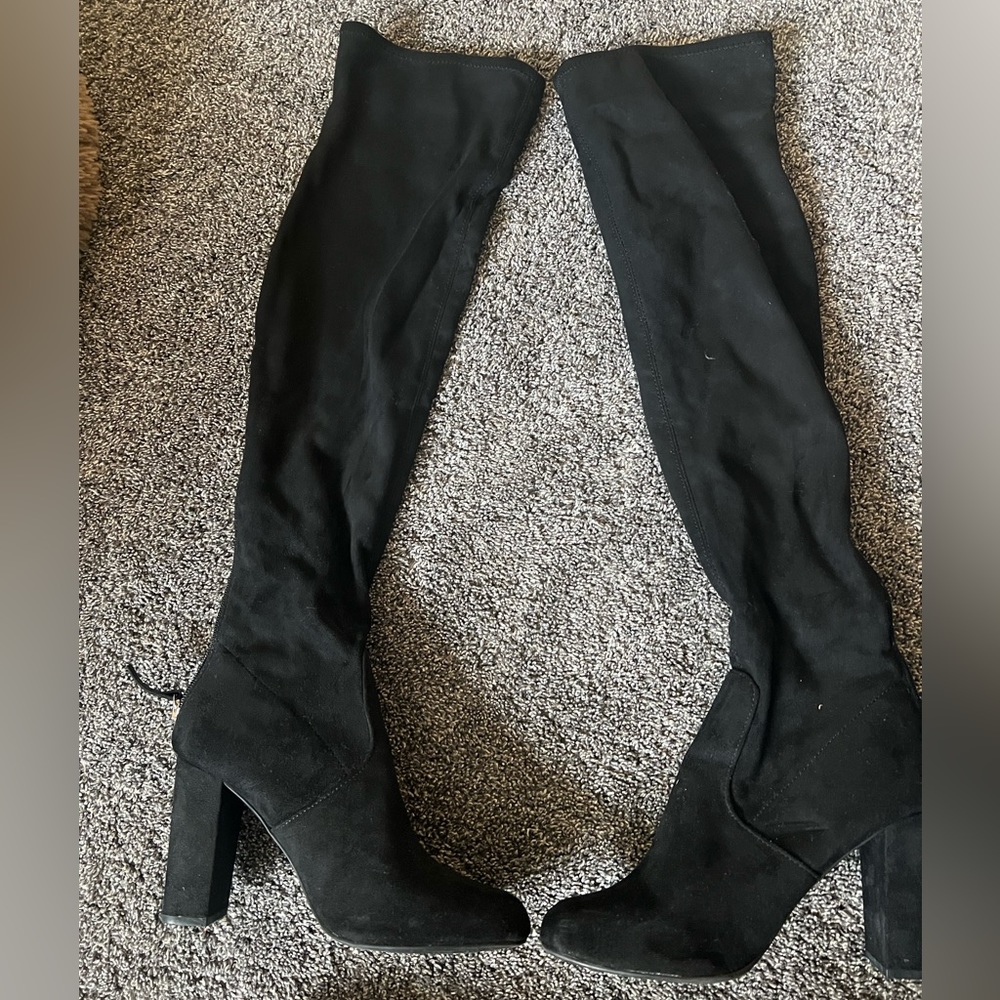 Over-the knees boots